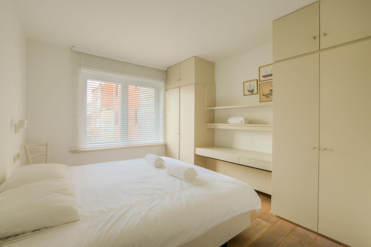 Appartementen Op De Zeedijk In Knokke Op De 3E En 4E Verdieping Van Logie Marie Exteriör bild