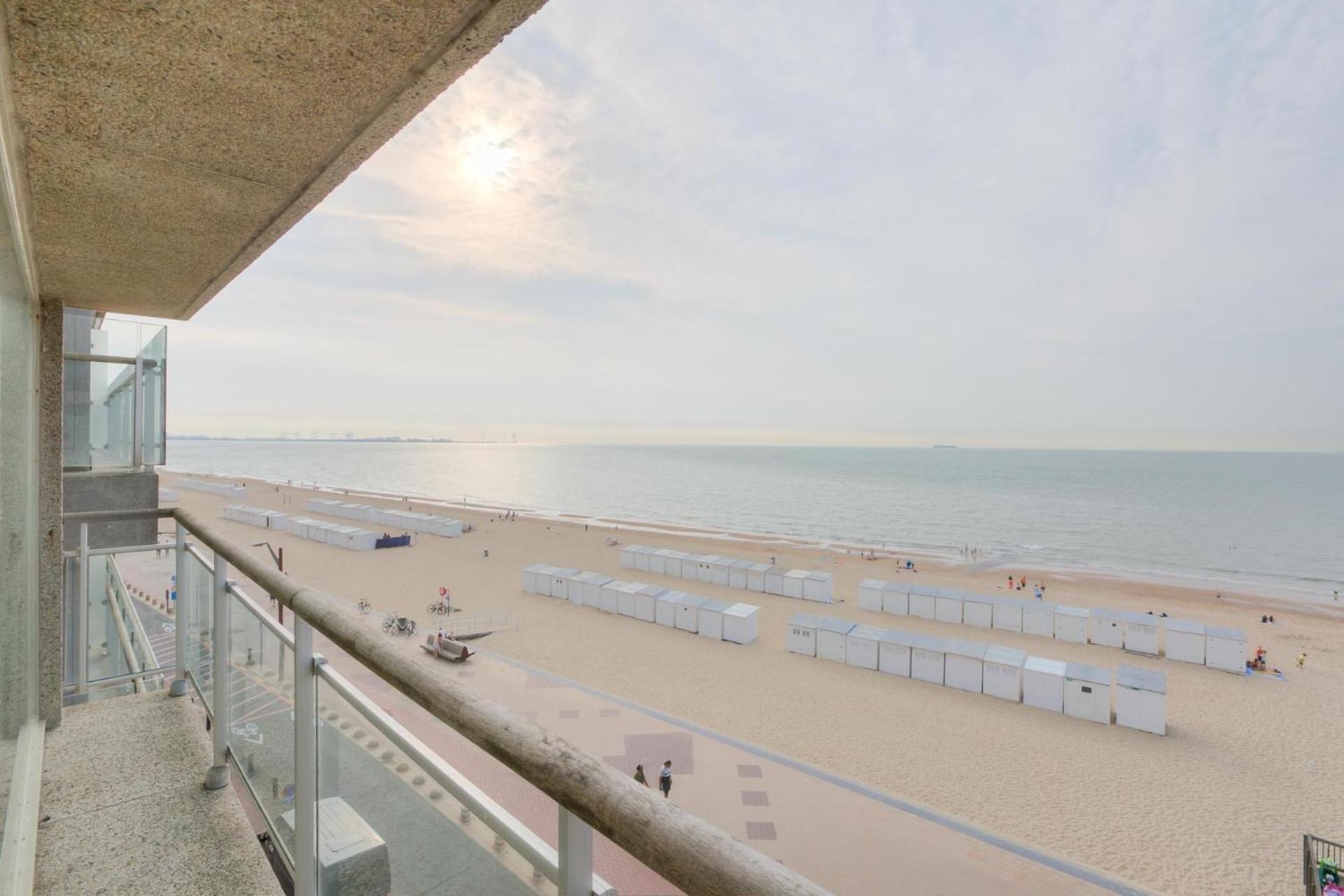 Appartementen Op De Zeedijk In Knokke Op De 3E En 4E Verdieping Van Logie Marie Exteriör bild